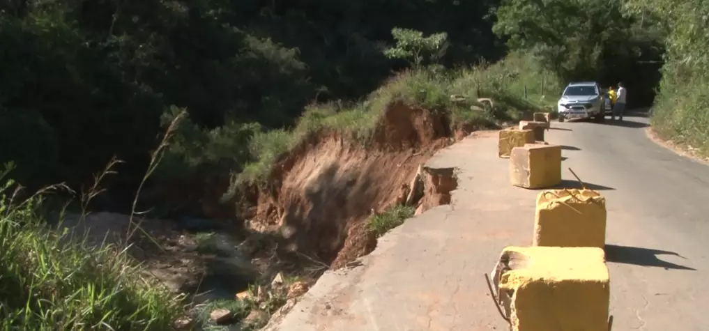 Vídeo: nova interdição é realizada na Estrada da Ponte Preta